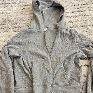 Aritzia Sweater size Large